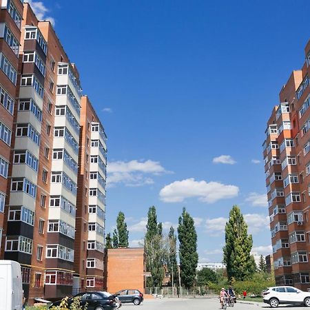 De Luxe Apartments Centr Illinskaya スームィ エクステリア 写真