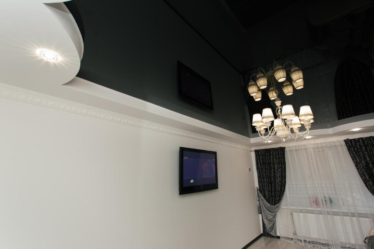 De Luxe Apartments Centr Illinskaya スームィ エクステリア 写真